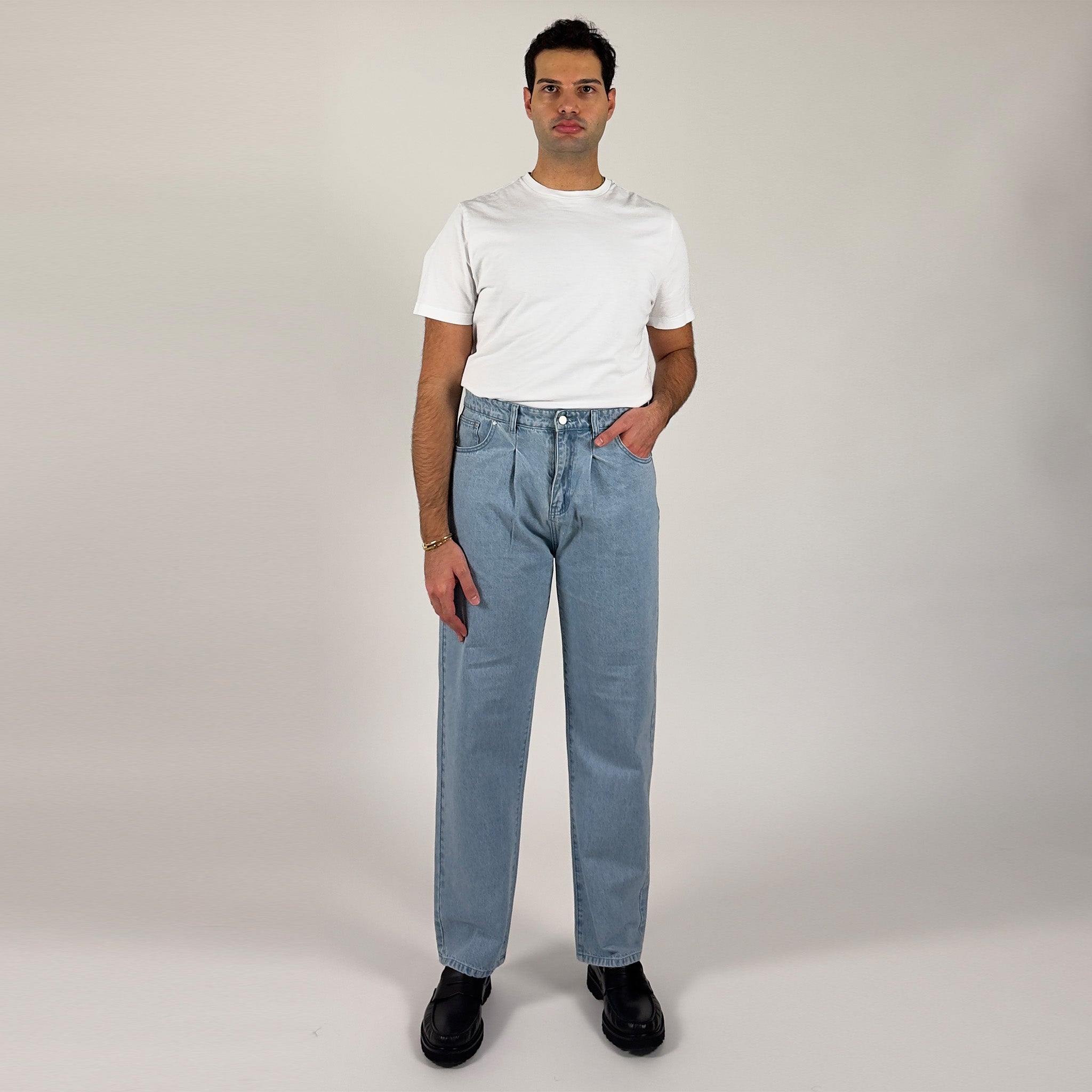 Pleated Core Jeans - Light Blue