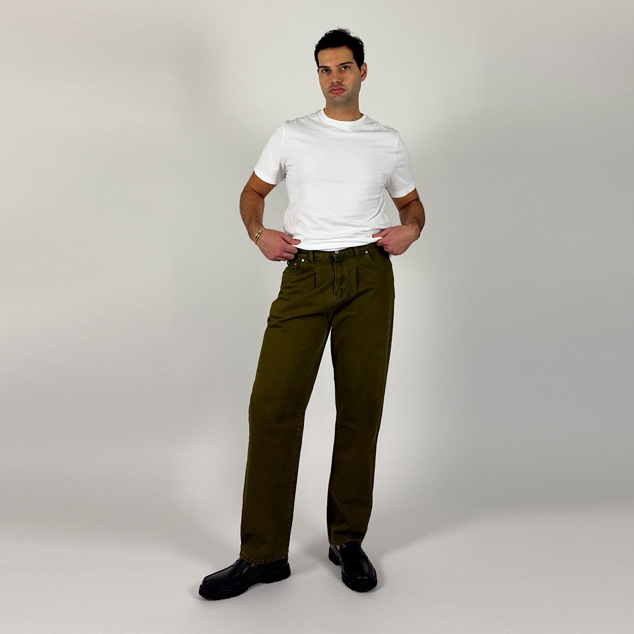 Pleated Core Jeans - Olive Green