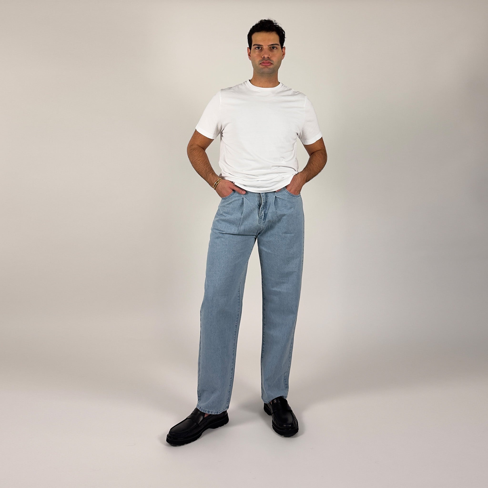 Pleated Core Jeans - Light Blue